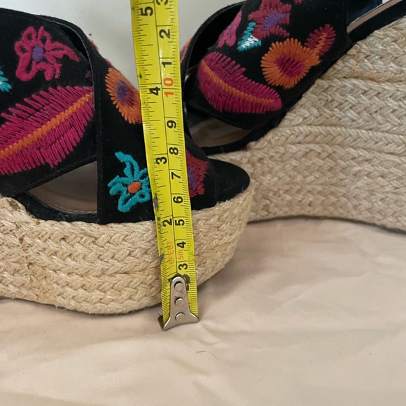 Steve Madden Platform Sandals - Picture 6 of 7